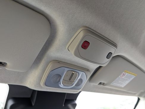 Used 2026 RAM ProMaster 2500 w/ Convenience Group FWD image 18