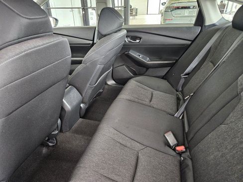 Used 2024 Honda Accord EX image 9