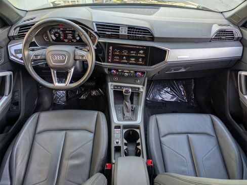 Used 2023 Audi Q3 2.0T Premium w/ Convenience Package image 7