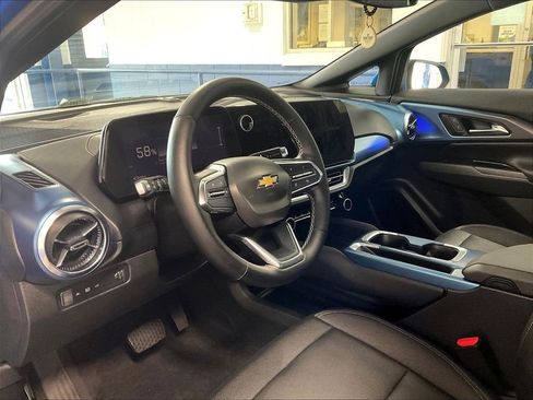 Used 2024 Chevrolet Equinox EV LT AWD/4WD image 8