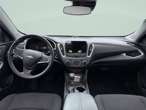 Used 2024 Chevrolet Malibu LT image 17