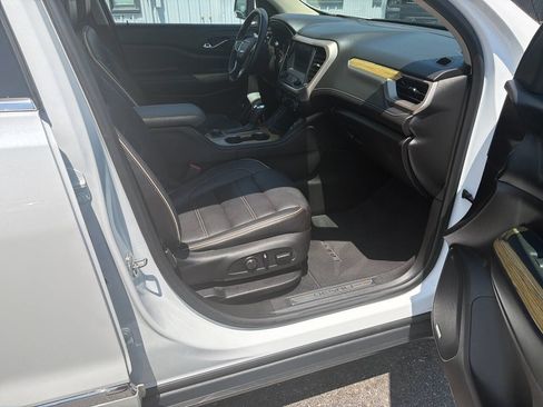 Used 2018 GMC Acadia Denali w/ Technology Package AWD/4WD image 18