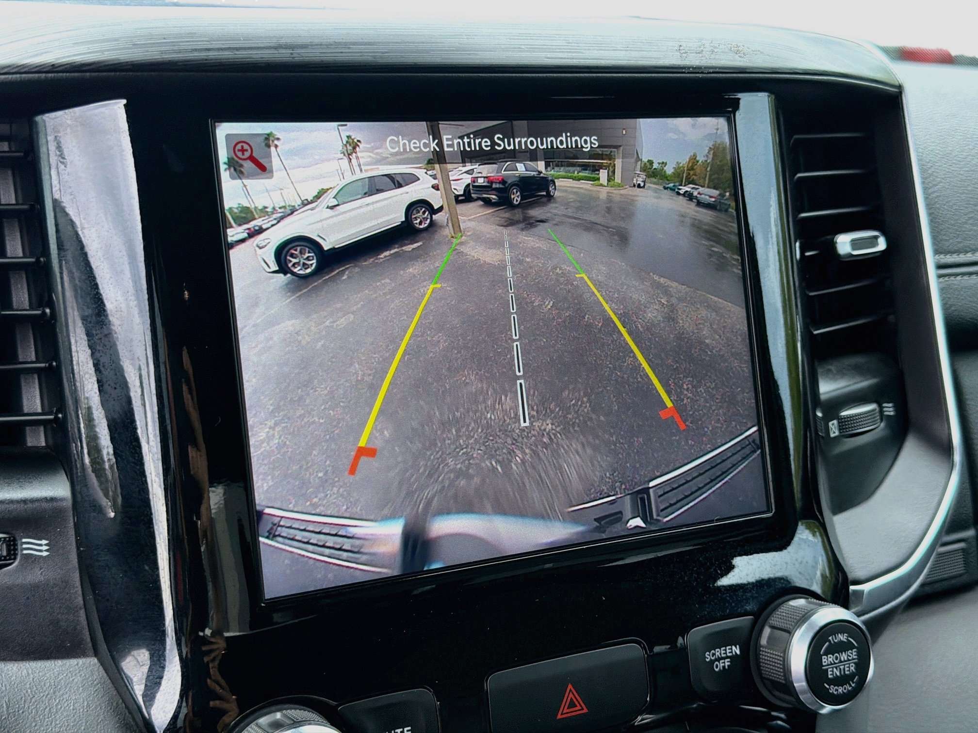 Used 2024 RAM 1500 Laramie AWD/4WD image 30