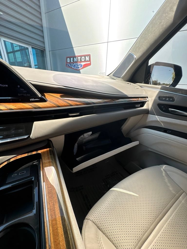 Used 2022 Cadillac Escalade Sport Platinum AWD/4WD image 30