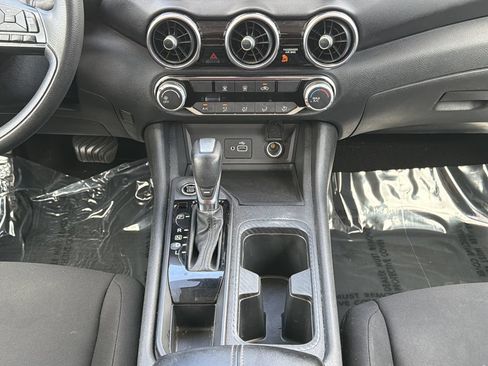 Used 2024 Nissan Sentra S FWD image 4