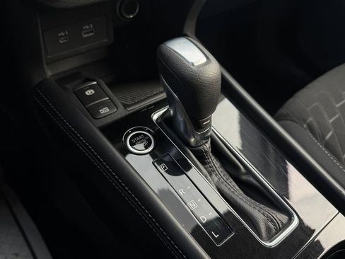 Used 2023 Nissan Kicks SV image 20