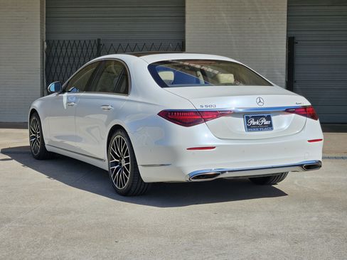 Certified 2022 Mercedes-Benz S 500 4MATIC image 6