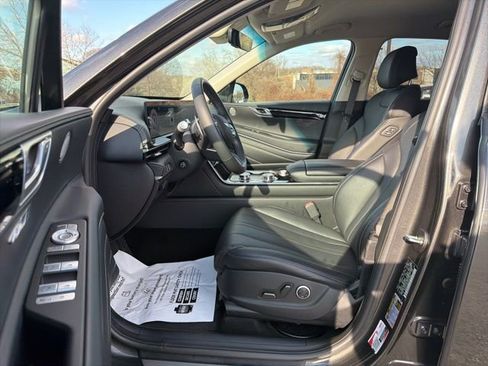 Used 2025 Genesis GV80 2.5T Standard image 13