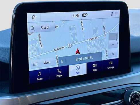 Used 2021 Ford Escape Titanium image 13