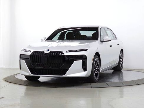New 2026 BMW 740i xDrive AWD/4WD image 3