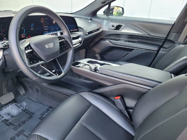 Certified 2024 Cadillac Lyriq Tech RWD image 10