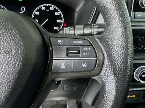 Used 2024 Honda CR-V EX image 12