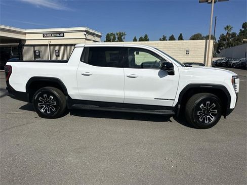 New 2026 GMC Sierra EV Elevation image 3