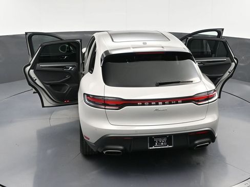 New 2026 Porsche Macan AWD/4WD image 34