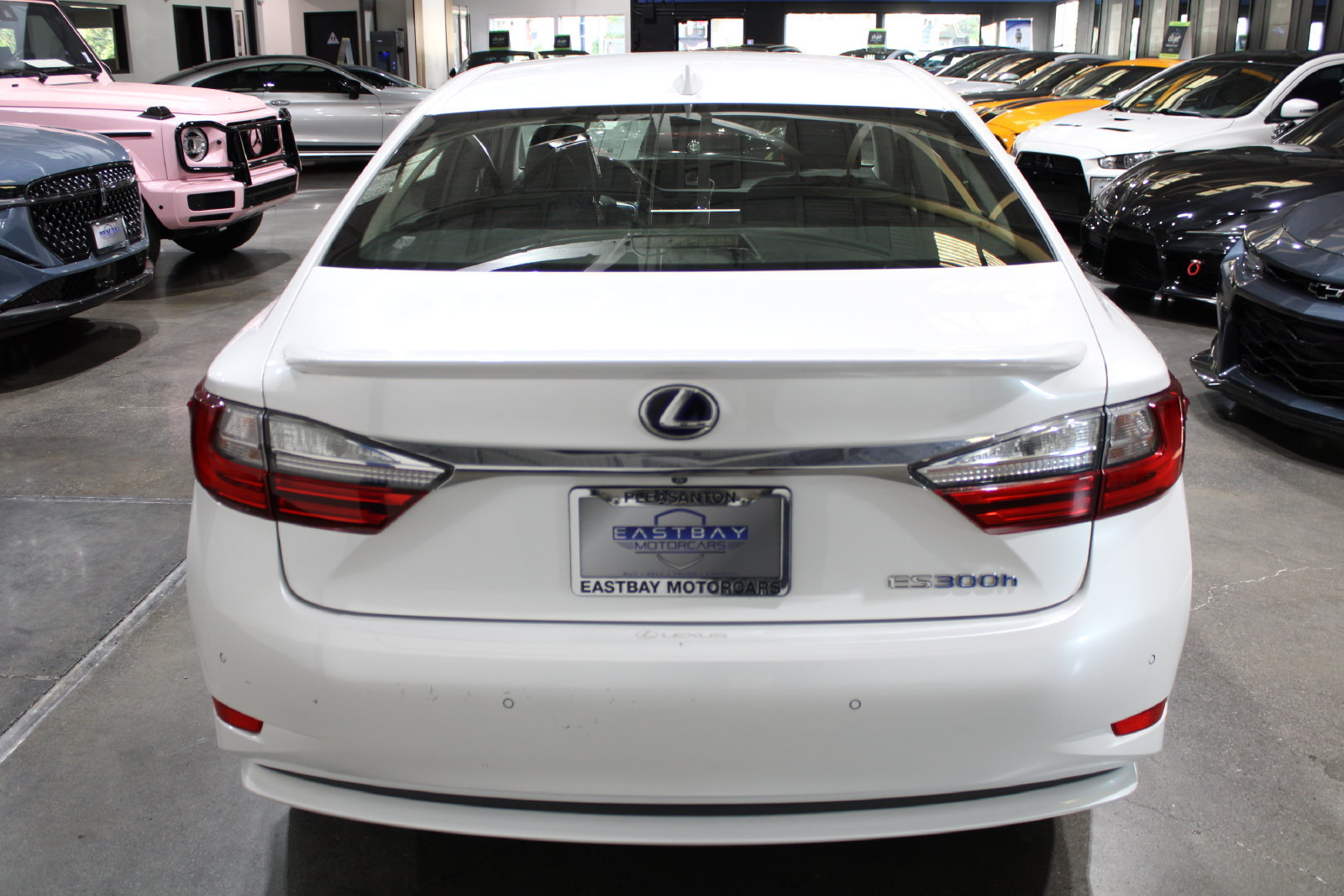 Used 2018 Lexus ES 300h w/ Navigation Package FWD image 9