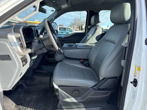 Used 2023 Ford F350 XL w/ Snow Plow Prep Package image 18