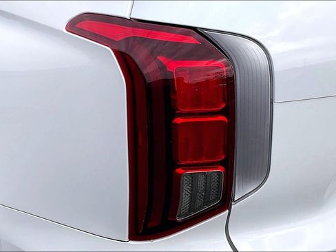 Used 2024 Hyundai Palisade Calligraphy AWD/4WD image 21