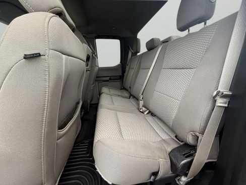 Used 2019 Ford F150 XLT w/ Equipment Group 302A Luxury image 12