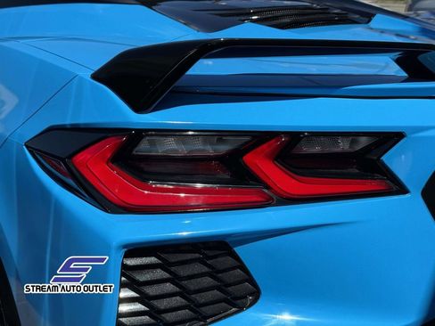 Used 2021 Chevrolet Corvette Stingray Premium Conv w/ Z51 Performance Package image 11