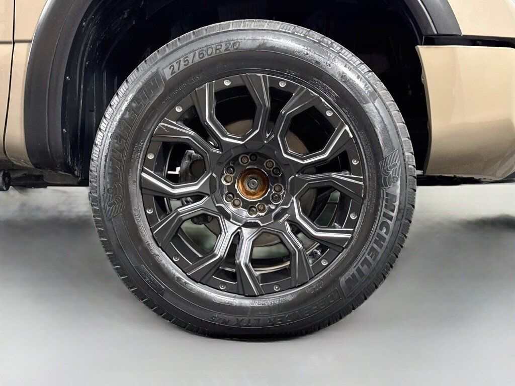 Used 2022 Nissan Titan PRO-4X w/ Pro-4x Convenience Package AWD/4WD image 57