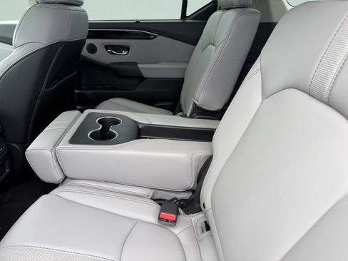 Used 2023 Honda Pilot Touring image 23
