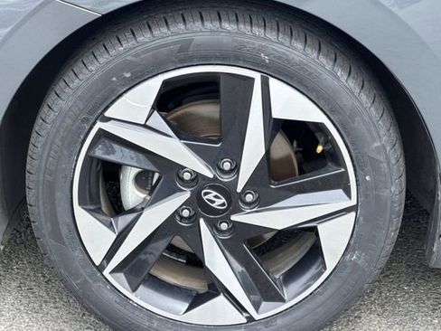 Used 2023 Hyundai Elantra Limited FWD image 24