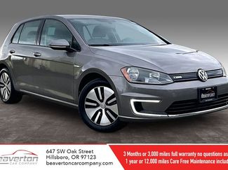 Used 2016 Volkswagen e-Golf SE FWD video 1