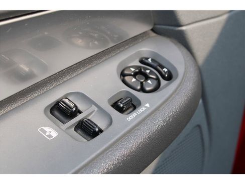 Used 2007 Dodge Ram 1500 Truck SLT image 10