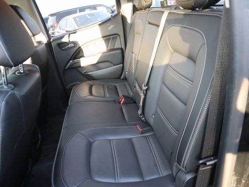 Used 2022 GMC Canyon Denali image 15