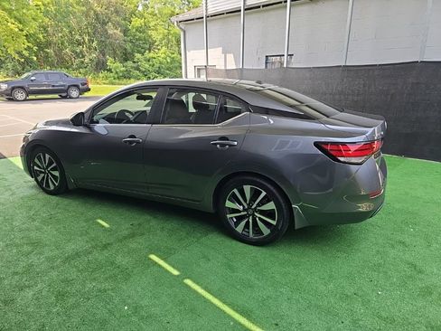 Used 2020 Nissan Sentra SV w/ SV Premium Package FWD image 8
