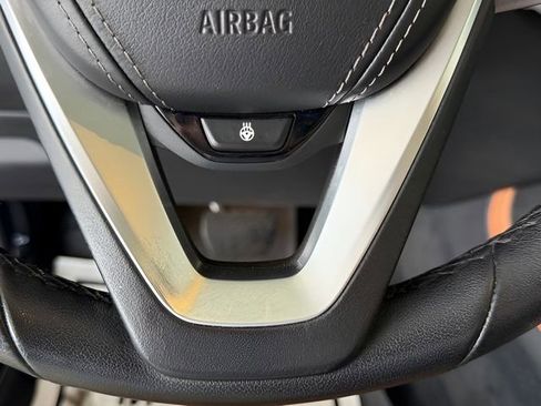 Used 2022 BMW X7 xDrive40i w/ Executive Package image 25