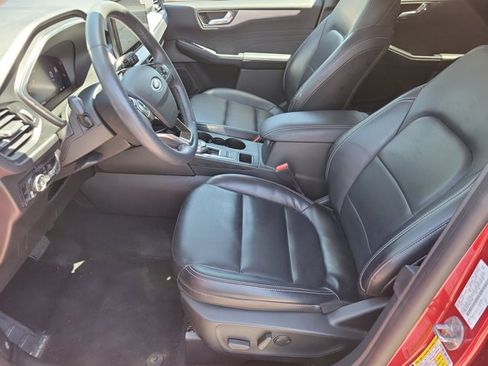 Used 2023 Ford Escape Platinum AWD/4WD image 5