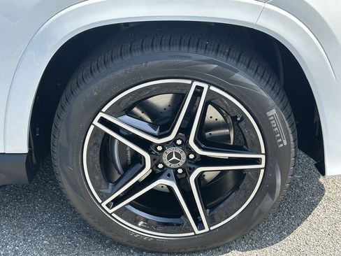 New 2026 Mercedes-Benz GLS 450 4MATIC image 14