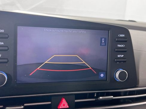 Used 2023 Hyundai Elantra SEL FWD image 13