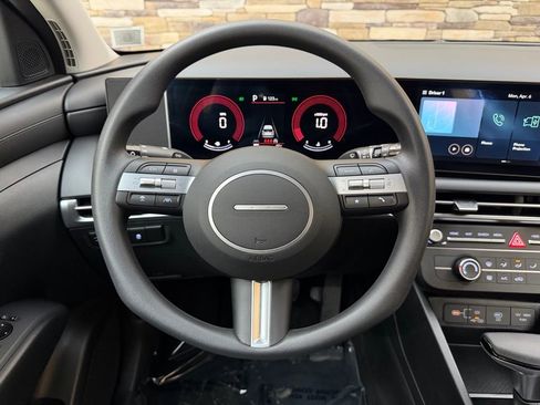 Used 2026 Hyundai Tucson SE image 12