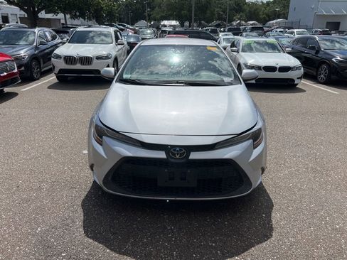 Used 2021 Toyota Corolla LE FWD image 17