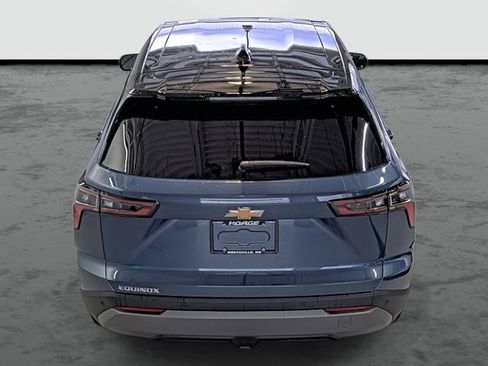 New 2026 Chevrolet Equinox LT image 3