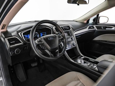 Used 2017 Ford Fusion S image 12