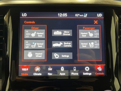 Used 2021 RAM 1500 Laramie AWD/4WD image 31