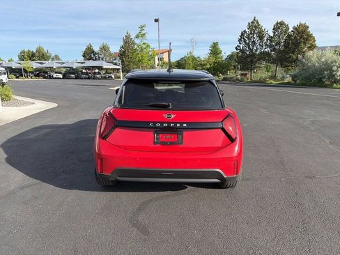 Used 2026 MINI Cooper 2-Door Hardtop FWD image 4