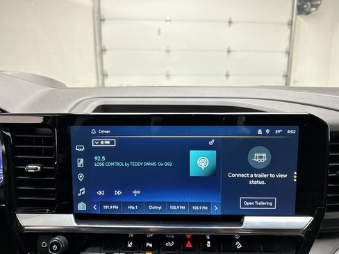 Used 2024 Chevrolet Silverado 2500 High Country w/ Technology Package image 38