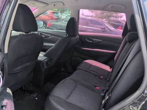 Used 2018 Nissan Rogue S FWD image 6