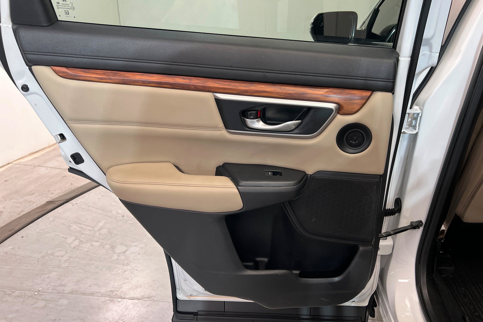 Used 2022 Honda CR-V Touring image 19