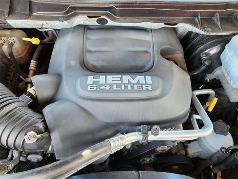 Used 2018 RAM 2500 Power Wagon w/ Leather & Luxury Group image 16