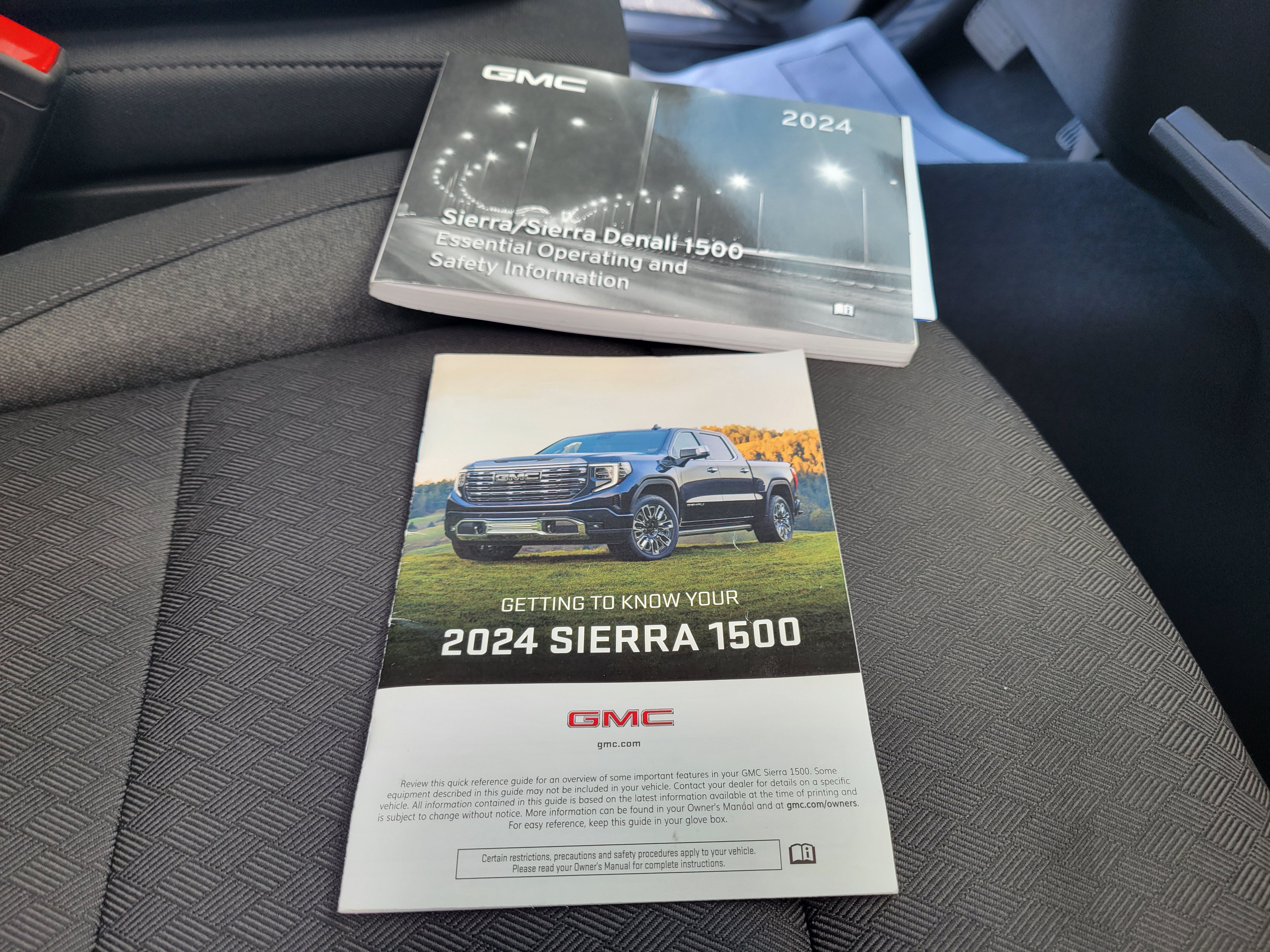 Certified 2024 GMC Sierra 1500 Elevation w/ LPO, Elevation Black Package AWD/4WD image 51