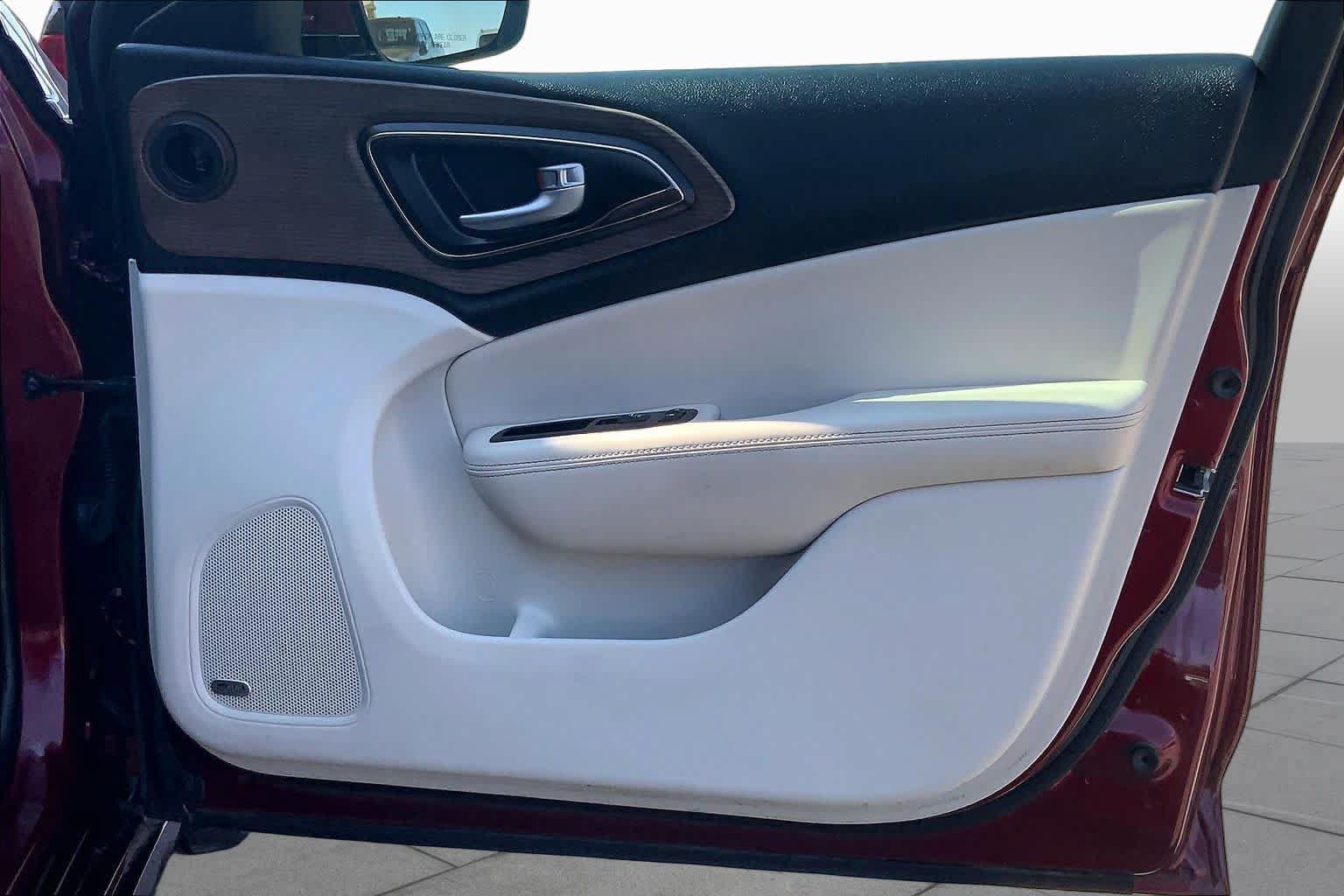 Used 2015 Chrysler 200 C w/ Navigation & Sound Group I FWD image 23
