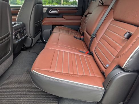 New 2026 GMC Sierra 3500 Denali Ultimate AWD/4WD image 28