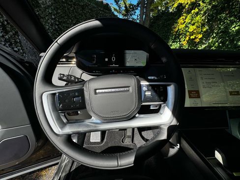New 2025 Land Rover Range Rover SE image 10