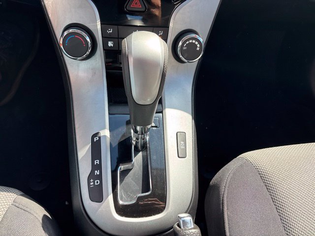 Used 2014 Chevrolet Cruze LS FWD image 13
