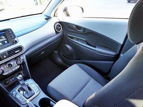 Used 2020 Hyundai Kona SEL Plus FWD image 22